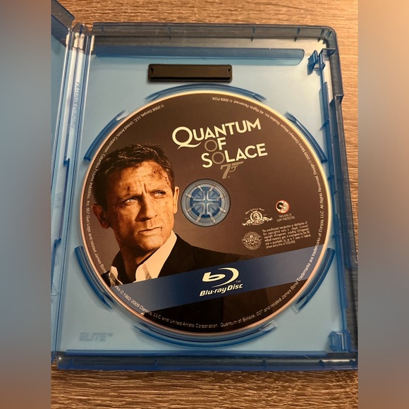 📀 3/$15 or 4/$20 📀 Quantum of Solace Bluray - Picture 3 of 3